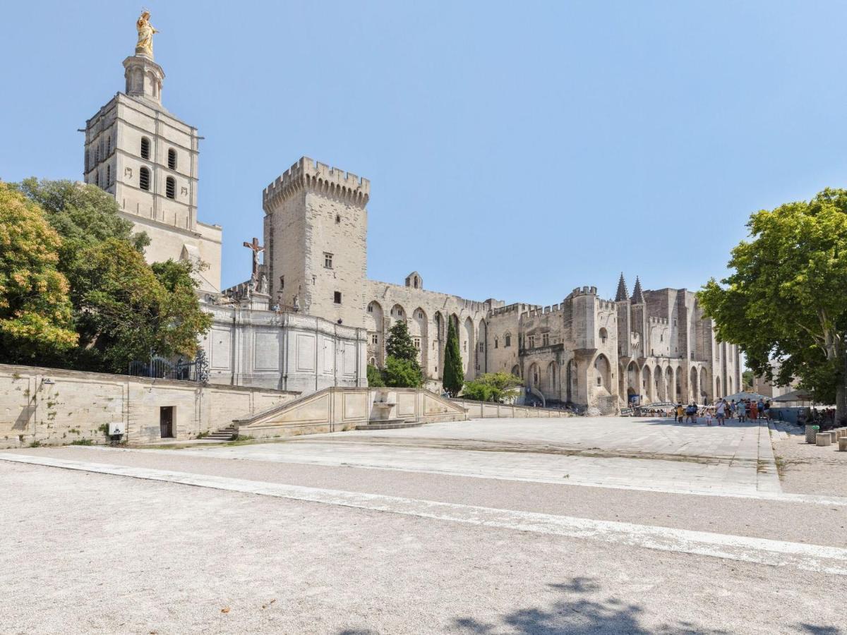 In Next To The Centre Avignon
